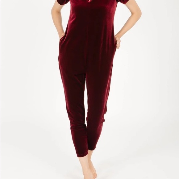 - 🎉Host Pick 🎉Smash + Tess velvet Sunday Romper - Picture 3 of 3